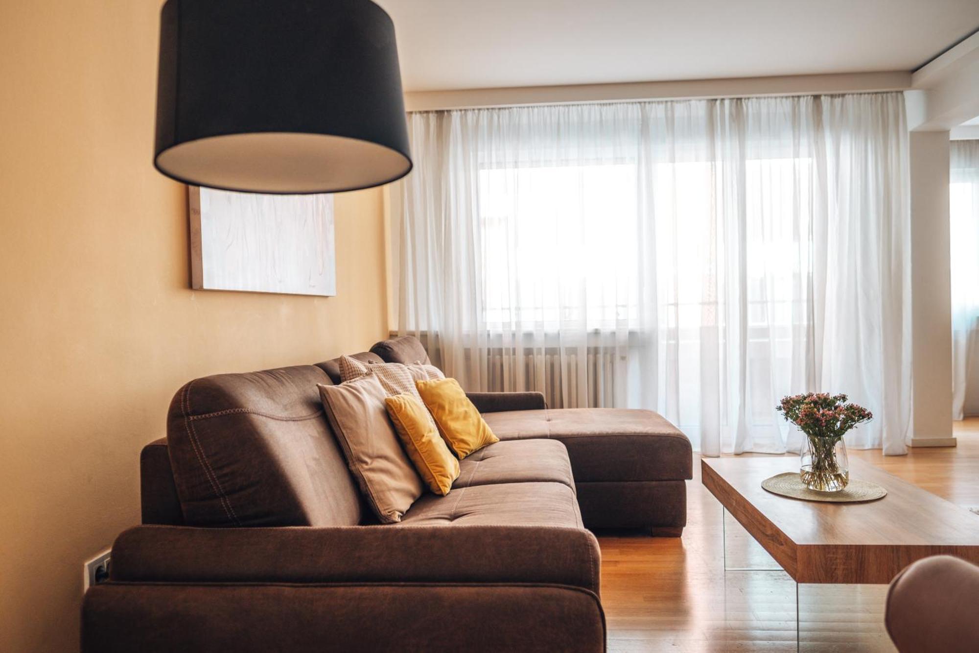 Crown Central Three Bedroom Apartment เบลเกรด ภายนอก รูปภาพ